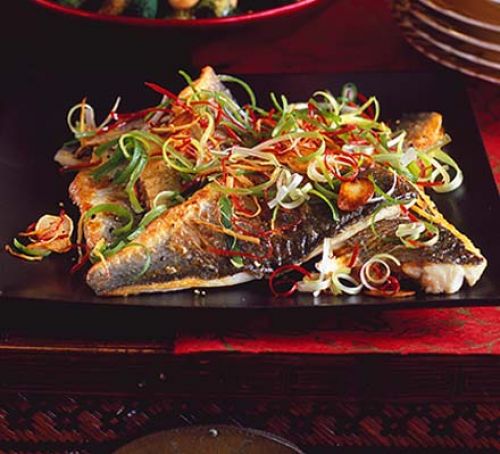 Sea bass with sizzled ginger, chilli & spring onions – Notting Hill Fish + Meat